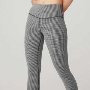 Alo leggings, black and white size small